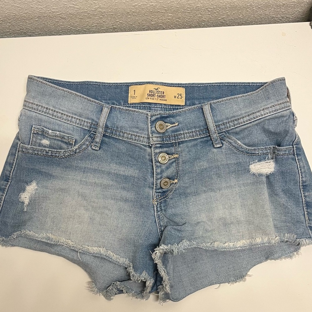 Hollister Low Rise Short-Short